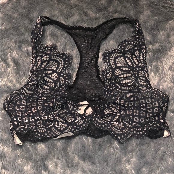Victoria Secret Lacey High Neck Bra - Picture 1 of 8